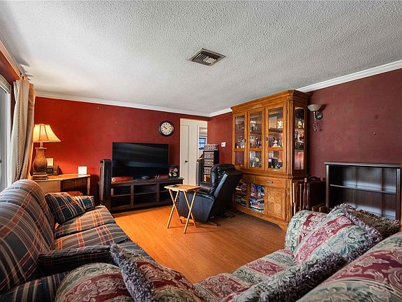 4th image of 7830 CHERRYTREE LANE