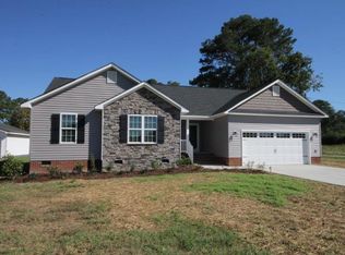 614 Old Grantham Rd, Goldsboro, NC 27530