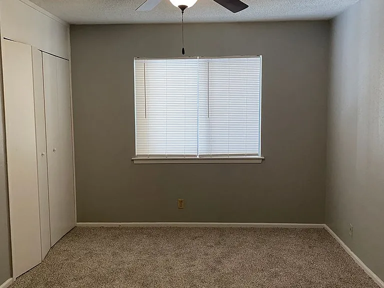 TEXANA APARTMENTS — Photo 6