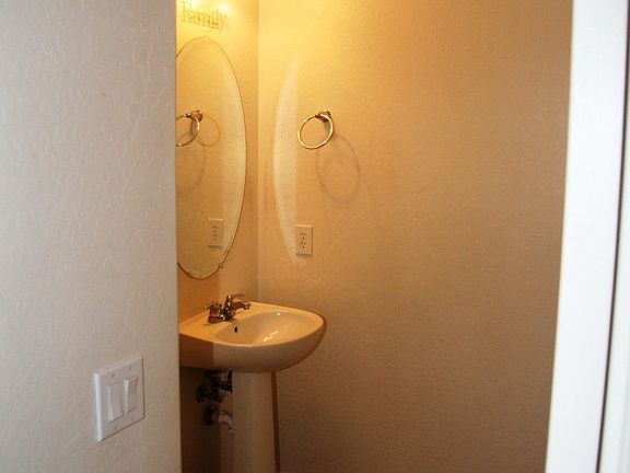 4th image of 41226 W Capistrano Dr