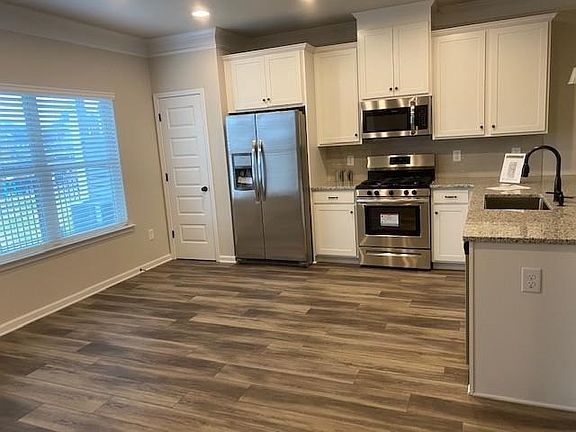 5th image of 95 Bromes St #12