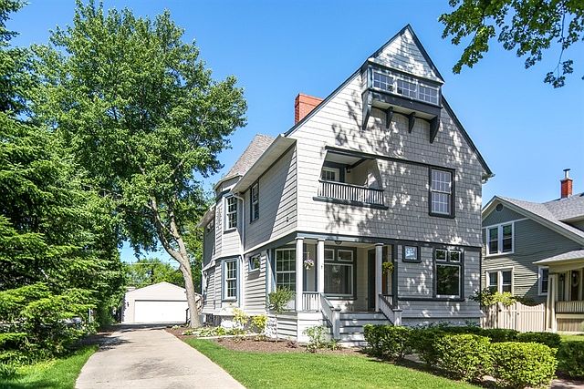 1st image of 126 N Stone Ave