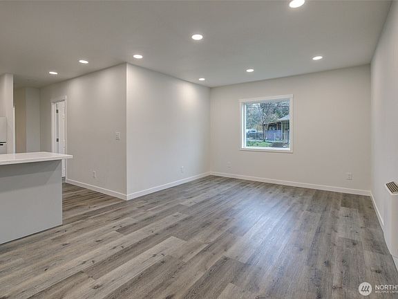 3rd image of 603 N Church Street