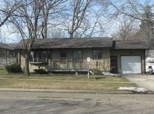 203 3rd St NE, State Center, IA 50247