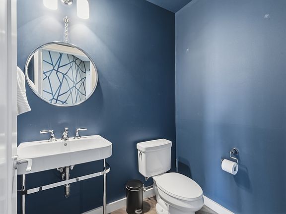 3rd image of 900 20th Ave S APT 1314