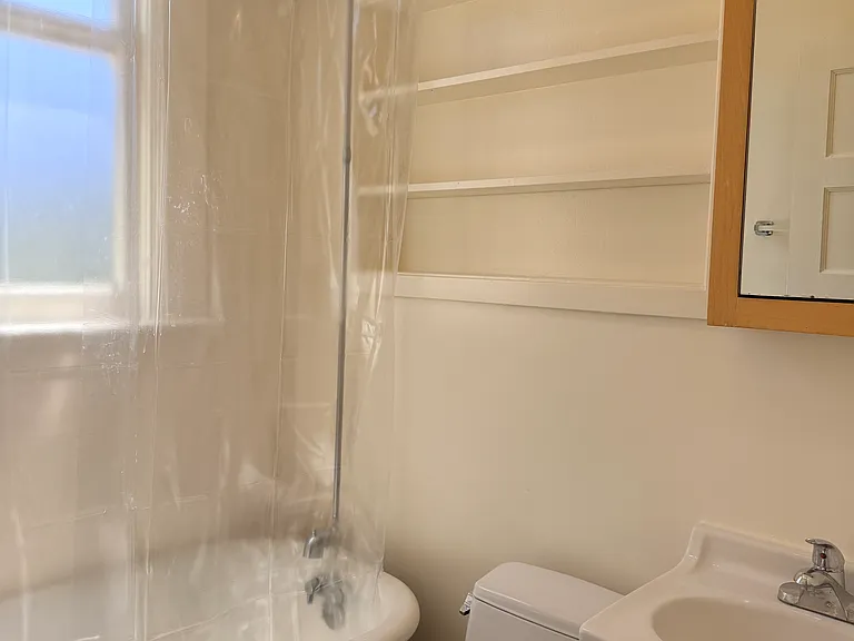 739 Haight St #203 — Photo 8