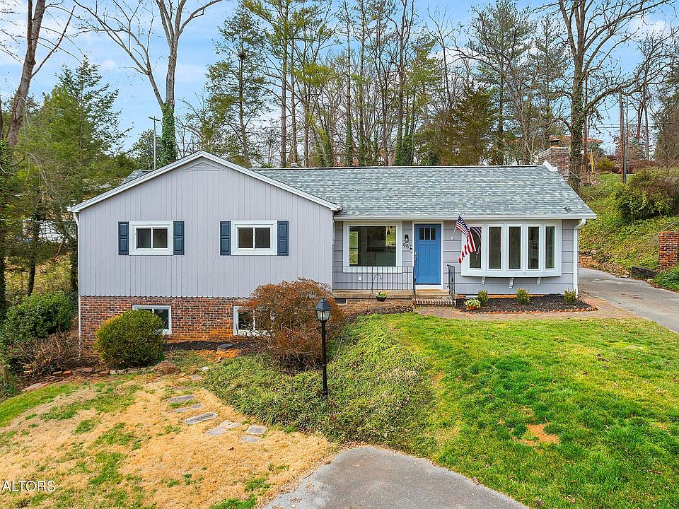 1st image of 957 Bluff View Rd