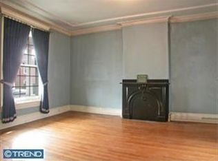 221 Radcliffe St, Bristol, PA 19007