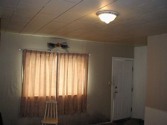 4th image of 315 N East St