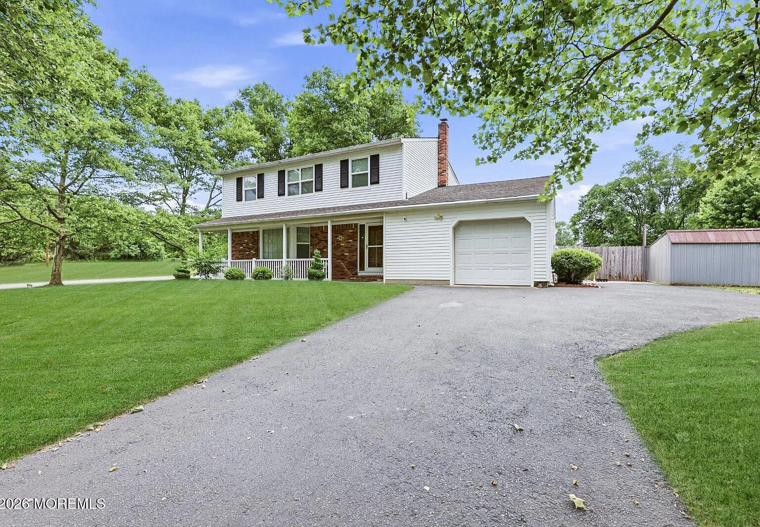 4 bed, 2056 sqft, $3,800 — Photo 3