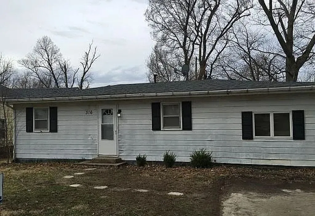 316 S Curtis St photo 1