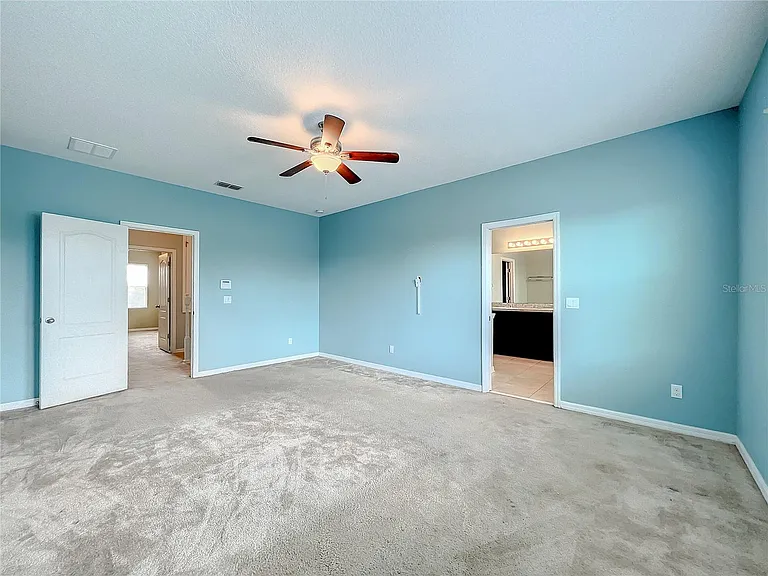 2572 Limerick Cir — Photo 22