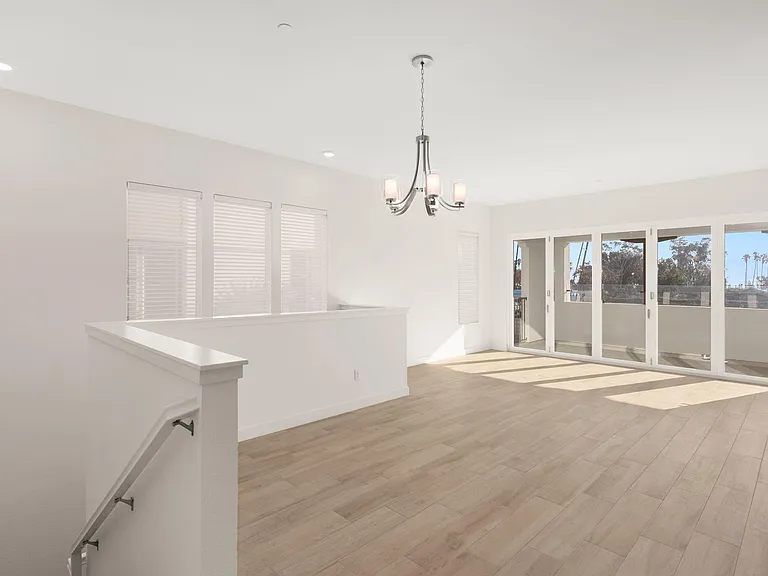 3201 Doheny Way — Photo 6