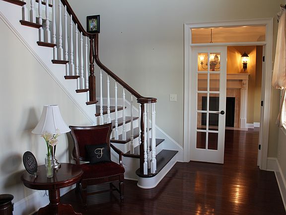 Entry-Staircase