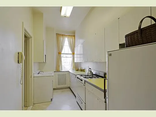 Sold by Stribling | media 16
