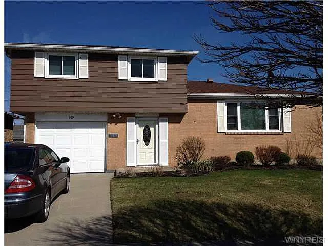 100 Nagel Dr photo 1