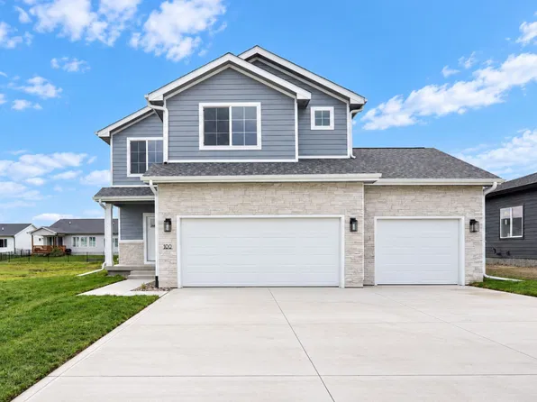 100 NW Crabtree Ln, Waukee, IA 50263