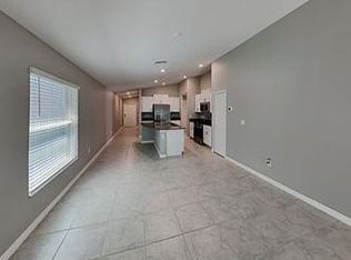 5241 White Chicory Dr, Apollo Beach, FL 33572