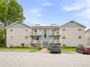 17 Warren Lodge Ct APT 1C, Cockeysville, MD 21030