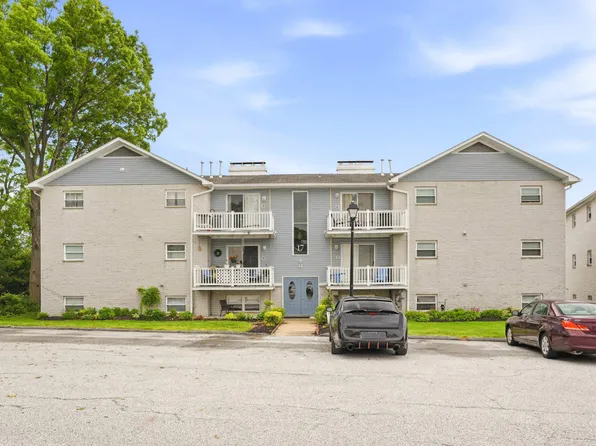 17 Warren Lodge Ct APT 1C, Cockeysville, MD 21030