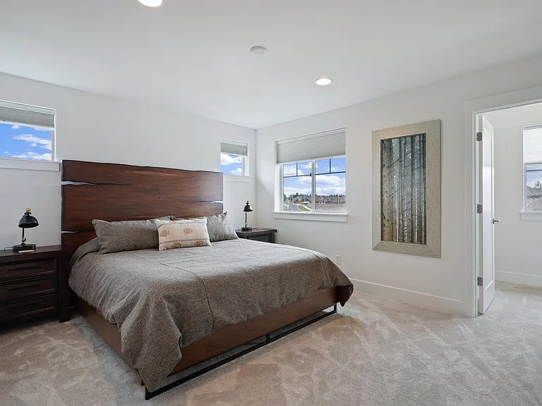 3718 NE Petrosa Ave — Photo 20