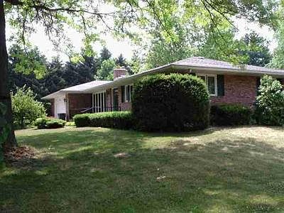 1st image of 27916 Crestview Dr