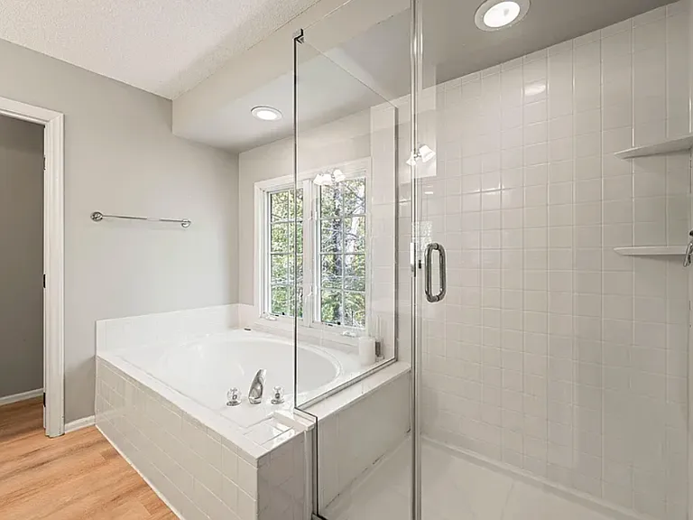 8100 Knebworth Ct — Photo 8