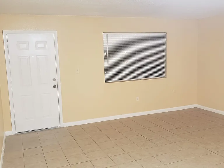 205 Pine Violet Ct #202 — Photo 1
