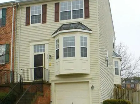 402 Silverbell Ter NE, Leesburg, VA 20176