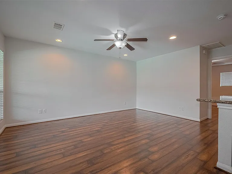 5333 Richmond Ave #25 — Photo 10