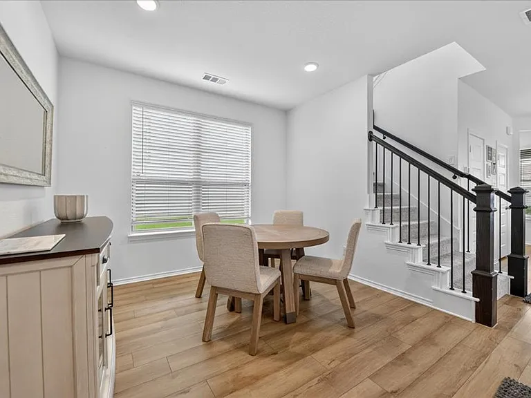 2921 Dixondale Dr — Photo 6