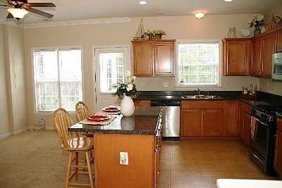 3rd image of 6745 N Grand Brook Cir