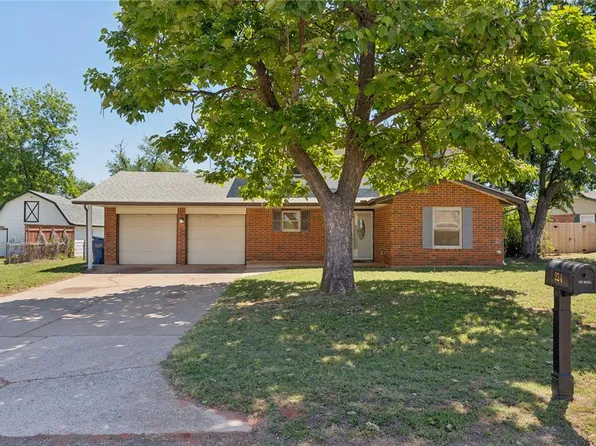 924 S Meadow Ln, Mustang, OK 73064