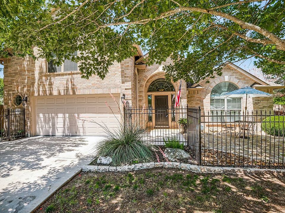 1st image of 1796 Oakmont Cir