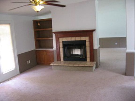 3rd image of 8010 Buckhorn Landing