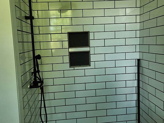 4th image of 620 5th St