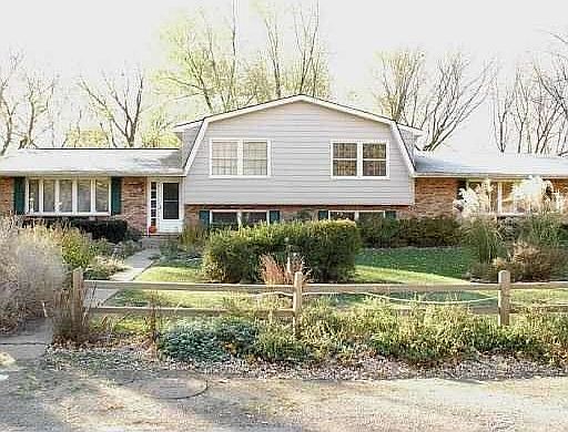 Huge home on a HUGE lot, best value in the area!!