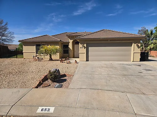 653 W 110 N Photo 1