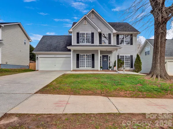 15450 Stone Hollow Dr, Huntersville, NC 28078