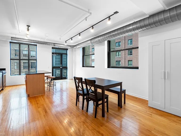 6 E Monroe St #1503 — Photo 5