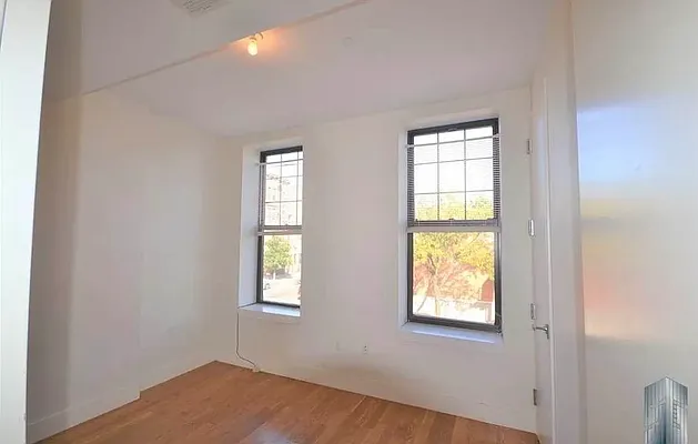 Rented by Cityside Rentals Corp | media 2