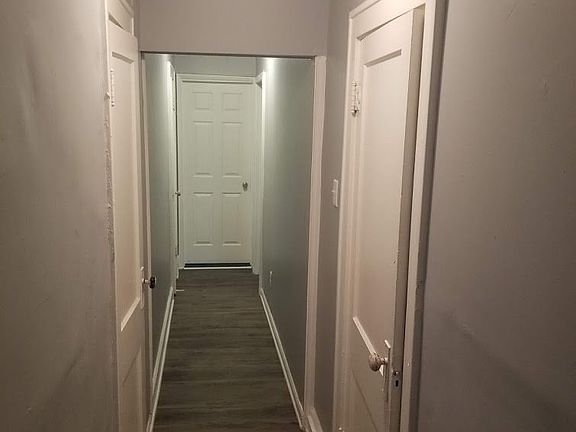 3rd image of 630 N Parker Ave