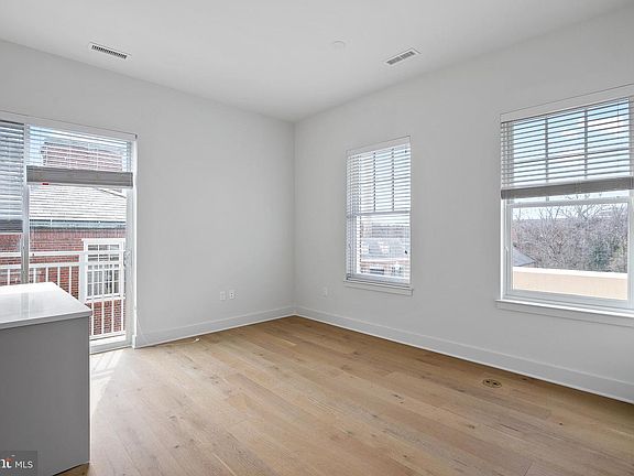 3rd image of 6803 Cameron Dr NW #202