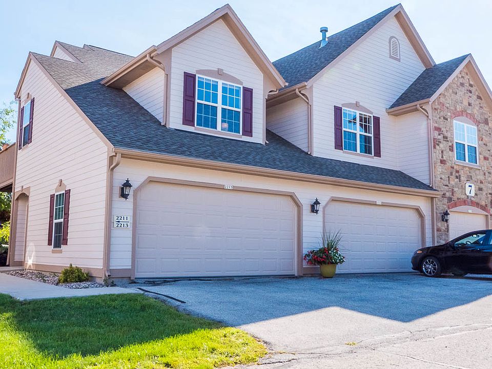 1st image of 2213 W Vista Bella Dr #201