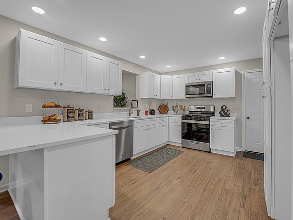 5th image of 12155 E Gregg Blvd