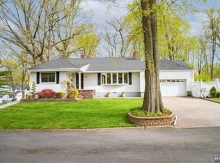 43 Richard St, Tenafly, NJ 07670