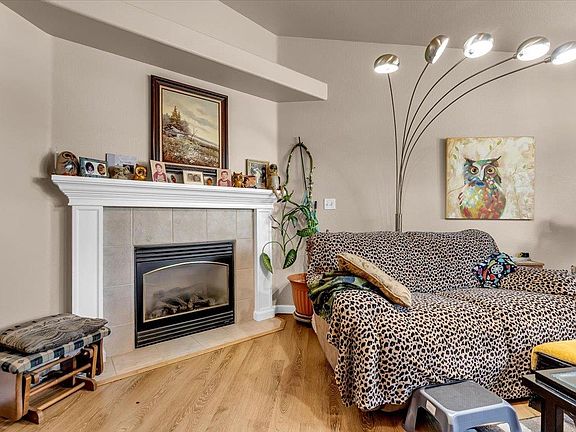 4th image of 1365 Southpointe Dr