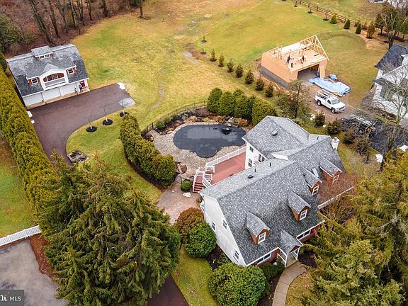 4th image of 54 Norristown Rd