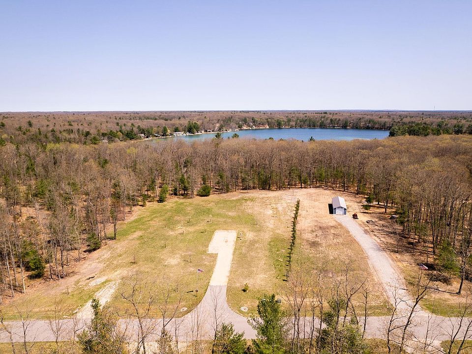 1st image of 340 Starflower Ln