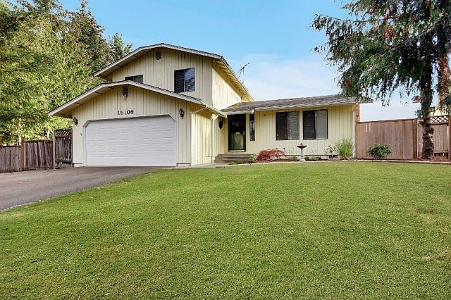 1st image of 15109 Westmore Dr E